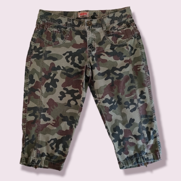 No Boundaries Green Camouflage Shorts Size Juniors 11 - Picture 1 of 9